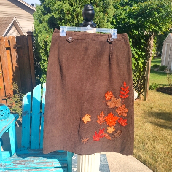 Norton Studio Size 10 Fall Leaves Corduroy Brown Skirt! - Picture 1 of 16